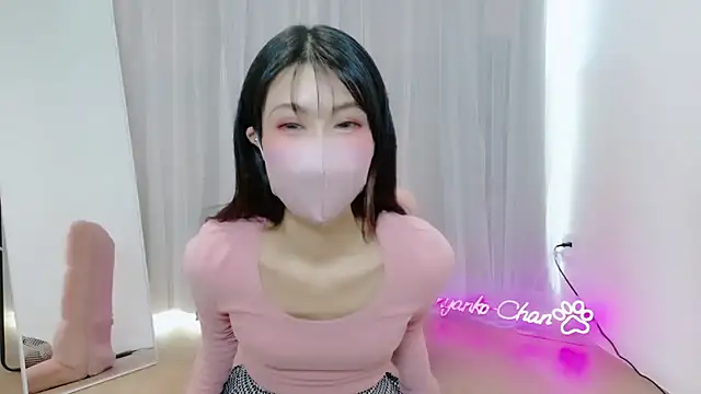 Snapshot of -Nyanko-chan- chatting on 12.18.25 -Nyanko-chan- online show from 12.18.25