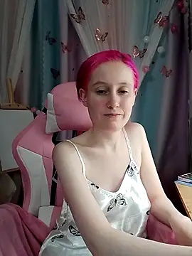 Fuzzy Unicorn online show from 11.21.25