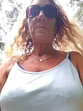 HotWifeLyn68 online show from 06.17.26