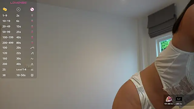 Snapshot of pussysvittyy chatting on 11.27.25 pussysvittyy online show from 11.27.25