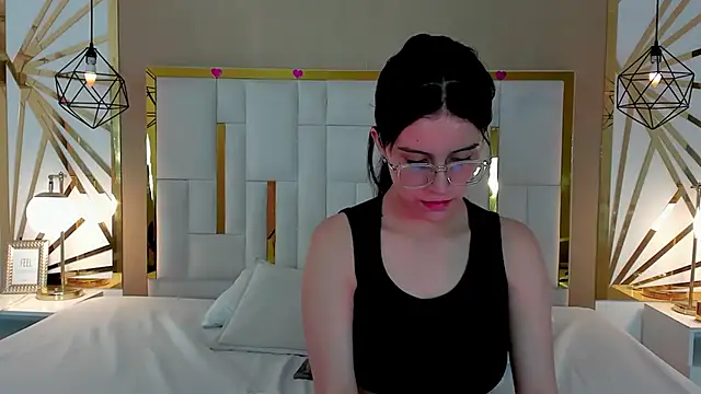 maddy jaclsonw online show from 10.22.25