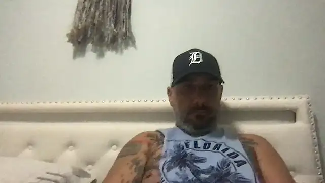 tattedNitalian online show from 11.02.25