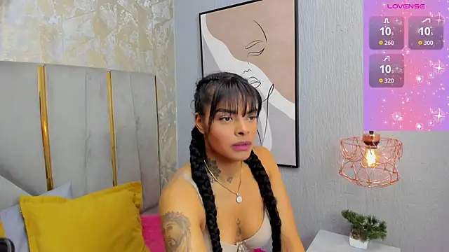 EmmaEbony  online show from 11.05.25