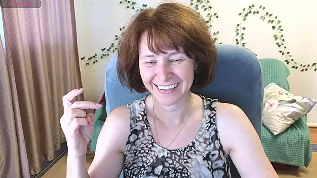 Lia Tito online show from 08.04.26