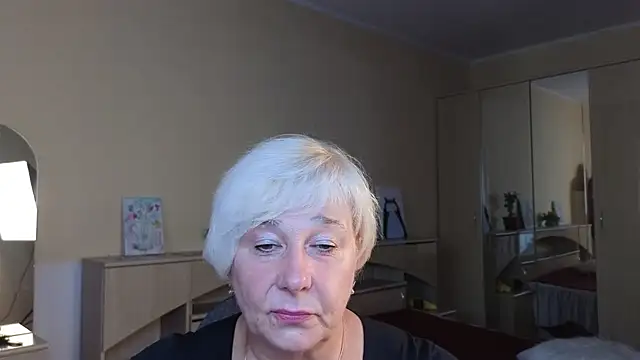 Snapshot of Milana_Milky chatting on 09.09.25 Milana Milky online show from 09.09.25