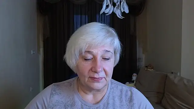 Snapshot of Milana_Milky chatting on 11.06.25 Milana Milky online show from 11.06.25