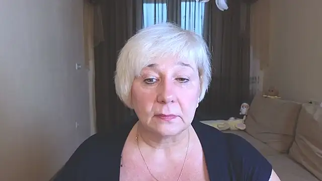 Snapshot of Milana_Milky chatting on 11.07.25 Milana Milky online show from 11.07.25