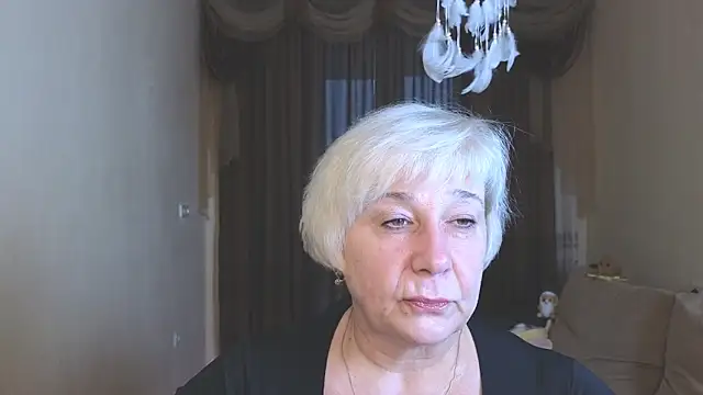 Snapshot of Milana_Milky chatting on 11.10.25 Milana Milky online show from 11.10.25