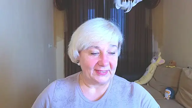 Snapshot of Milana_Milky chatting on 12.04.25 Milana Milky online show from 12.04.25