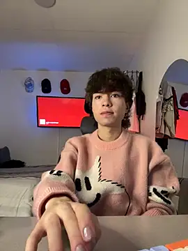 Tonerii online show from 10.04.25