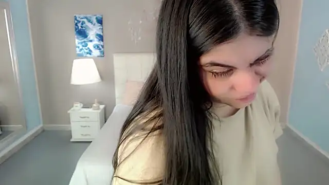 maddissonivanova online show from 11.17.25