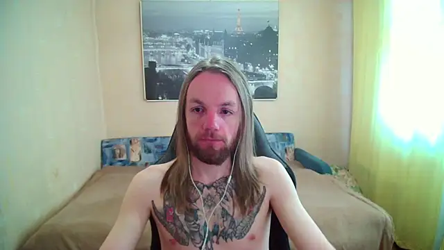 Snapshot of AdamDickens chatting on 06.22.26 AdamDickens online show from 06.22.26