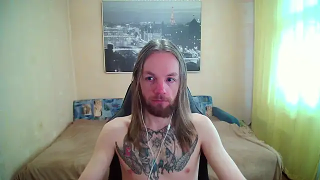 Snapshot of AdamDickens chatting on 06.24.26 AdamDickens online show from 06.24.26