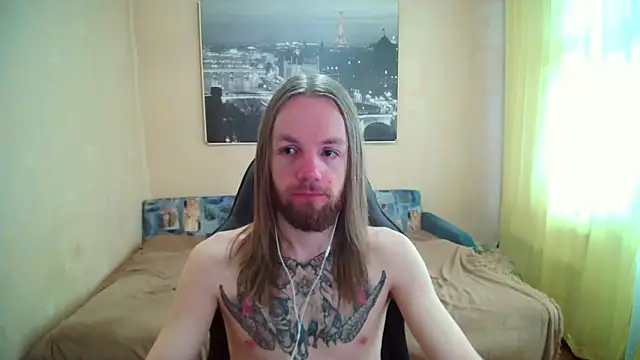 Snapshot of AdamDickens chatting on 06.28.26 AdamDickens online show from 06.28.26