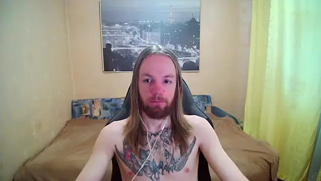 Snapshot of AdamDickens chatting on 07.05.26 AdamDickens online show from 07.05.26