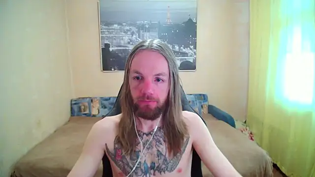 Snapshot of AdamDickens chatting on 07.18.26 AdamDickens online show from 07.18.26