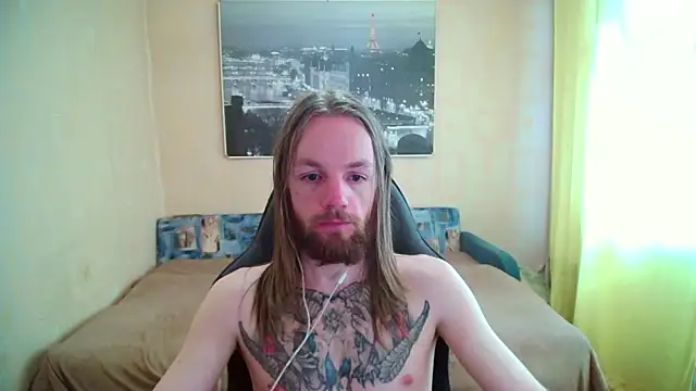 Snapshot of AdamDickens chatting on 07.28.26 AdamDickens online show from 07.28.26