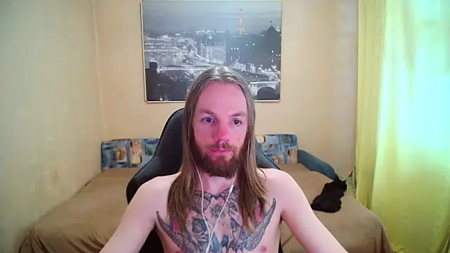 Snapshot of AdamDickens chatting on 07.28.26 AdamDickens online show from 07.28.26