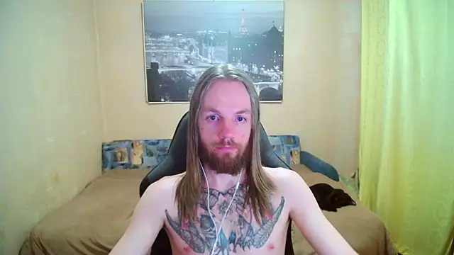 Snapshot of AdamDickens chatting on 07.28.26 AdamDickens online show from 07.28.26