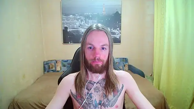 Snapshot of AdamDickens chatting on 07.28.26 AdamDickens online show from 07.28.26