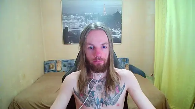 Snapshot of AdamDickens chatting on 07.28.26 AdamDickens online show from 07.28.26