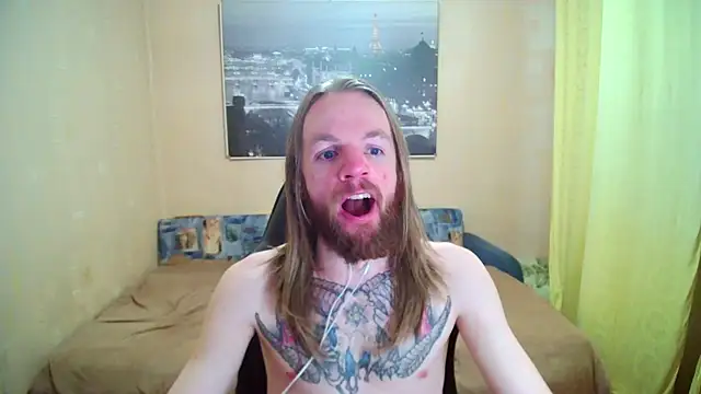 Snapshot of AdamDickens chatting on 07.29.26 AdamDickens online show from 07.29.26