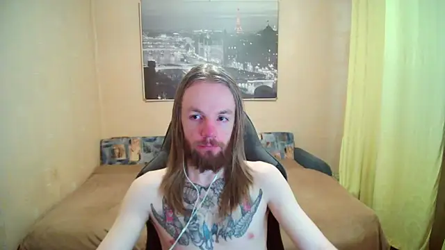 Snapshot of AdamDickens chatting on 08.05.26 AdamDickens online show from 08.05.26