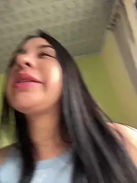 BELLAALEJA online show from 12.18.25