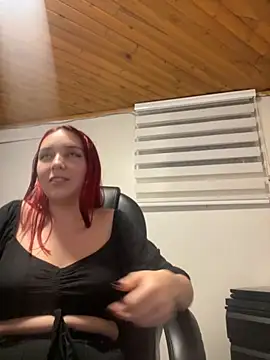 Karen18 boobs online show from 09.12.25