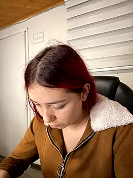 Karen18 boobs online show from 10.11.25