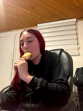 Karen18 boobs online show from 10.16.25