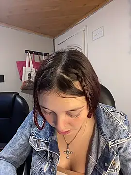 Karen18 boobs online show from 04.25.26