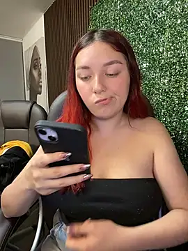Snapshot of Karen18_boobs chatting on 07.31.26 Karen18 boobs online show from 07.31.26