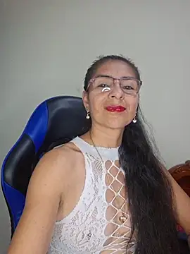 Snapshot of Natasha_50 chatting on 12.15.25 Natasha 50 online show from 12.15.25