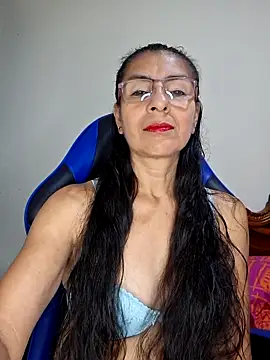 Snapshot of Natasha_50 chatting on 12.21.25 Natasha 50 online show from 12.21.25