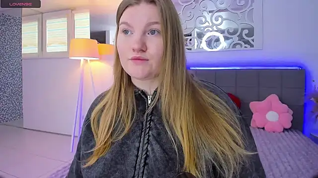 Snapshot of AshleyJoness chatting on 02.15.26 AshleyJoness online show from 02.15.26