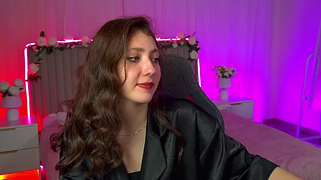 Snapshot of Mary_Miiller chatting on 11.29.25 Mary Miiller online show from 11.29.25