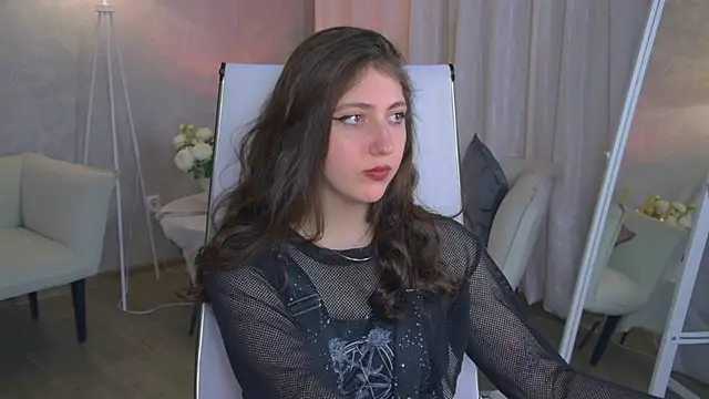 Mary Miiller online show from 02.11.26