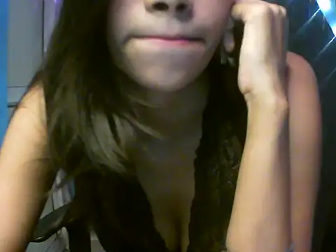 Snapshot of RENUKA_RAJPUT chatting on 10.12.25 RENUKA RAJPUT online show from 10.12.25