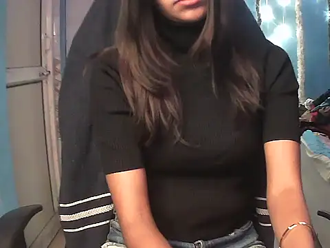 Snapshot of RENUKA_RAJPUT chatting on 11.12.25 RENUKA RAJPUT online show from 11.12.25