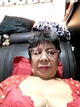 OliviaMorris1 online show from 10.16.25