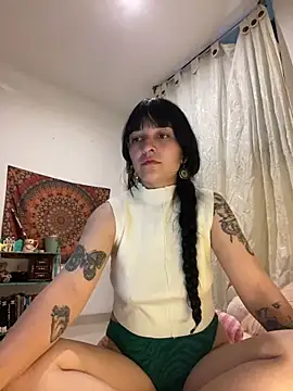 Snapshot of Abril_thompson98 chatting on 11.26.25 Abril thompson98 online show from 11.26.25