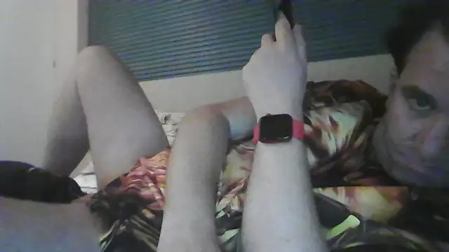 Snapshot of JasperGeil chatting on 09.12.25 JasperGeil online show from 09.12.25