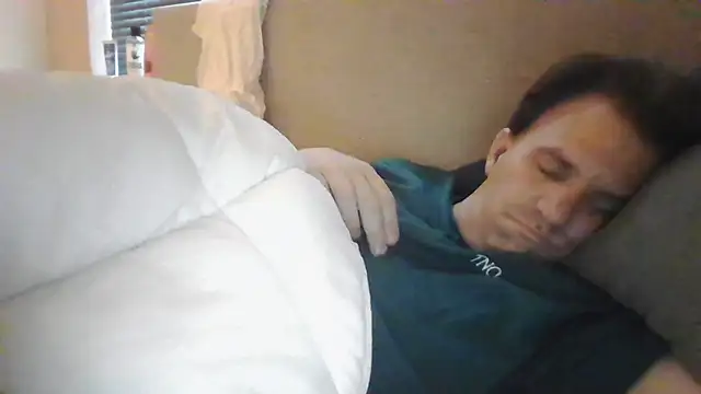 Snapshot of JasperGeil chatting on 09.27.25 JasperGeil online show from 09.27.25