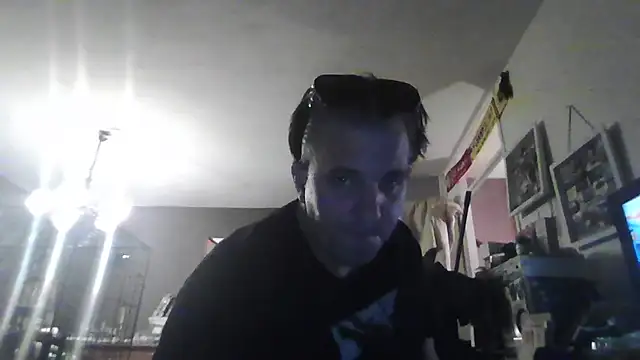 Snapshot of JasperGeil chatting on 10.26.25 JasperGeil online show from 10.26.25