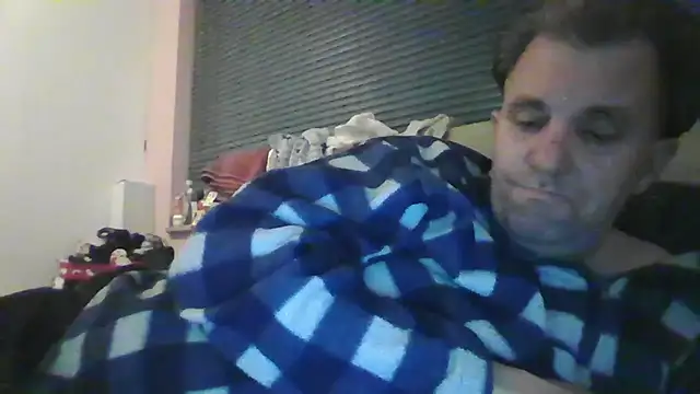 Snapshot of JasperGeil chatting on 11.18.25 JasperGeil online show from 11.18.25