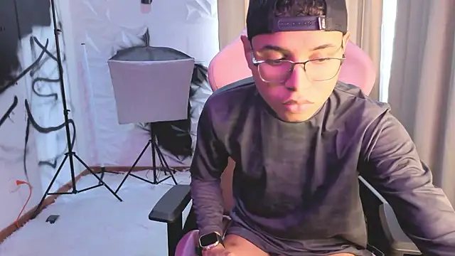 tristan gold online show from 10.21.25