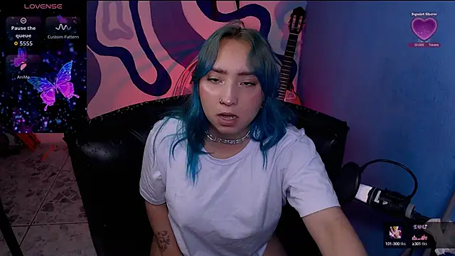 Snapshot of IrisSmil3 chatting on 09.27.25 IrisSmil3 online show from 09.27.25