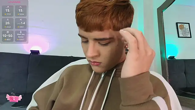 Snapshot of Lucass_love chatting on 06.12.26 Lucass love online show from 06.12.26