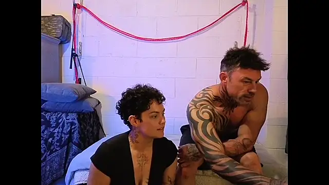 Snapshot of Double_the_fun101 chatting on 10.27.25 Double the fun101 online show from 10.27.25